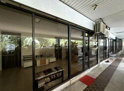 Teresa Ville (D4), Retail #451460591